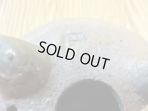 画像6: 丸三ッ足鉢/3号/焼〆 (6)