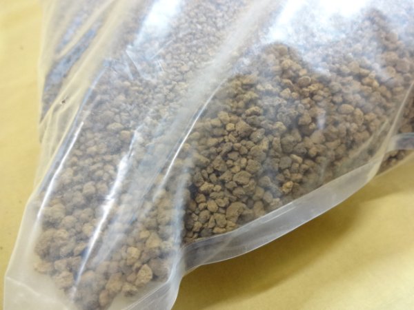 画像2: 赤玉土 小粒(18L) (2)