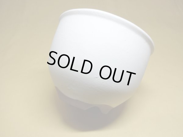 画像2: 伝市鉢 コウロ型白化粧5号 (2)