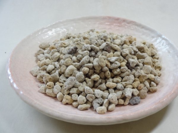山野草用土/蘭用土の販売通販（軽石砂 中粒(2L)） 株式会社 原田