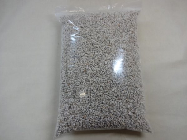 画像3: 軽石砂 細粒(2L) (3)