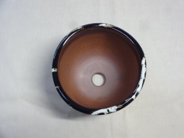 画像2: 伝市鉢 コウロ型丹波黒 白飛ばし3号 (2)