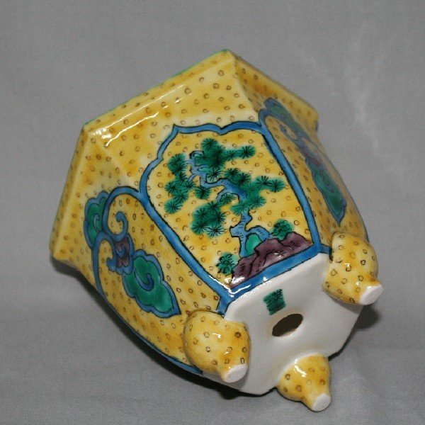 画像6: 九谷焼(瑛生)吉田屋松竹梅文様5号六角鉢(紫) (6)